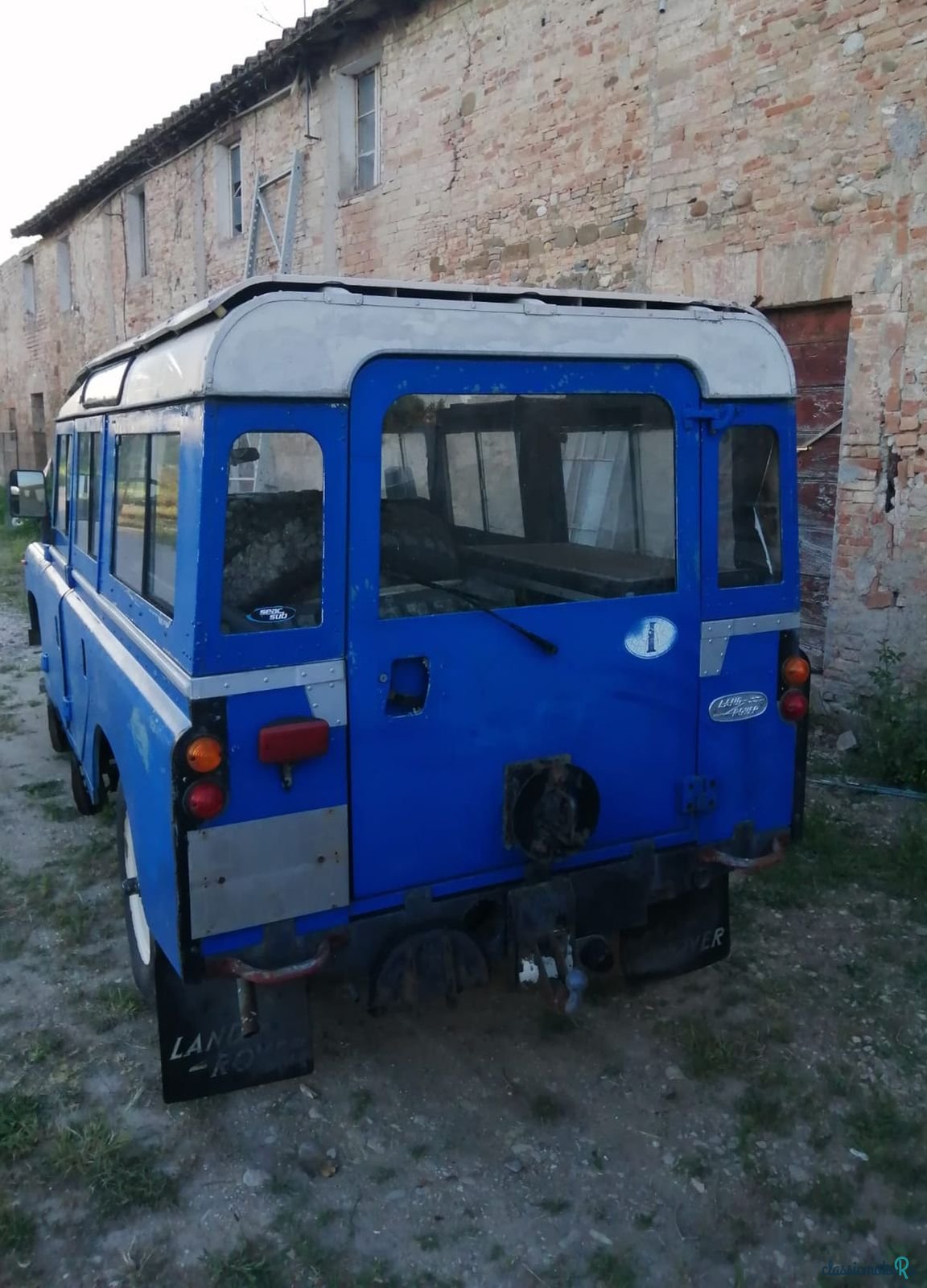 1975' Land Rover 109 Petrol Safari photo #3