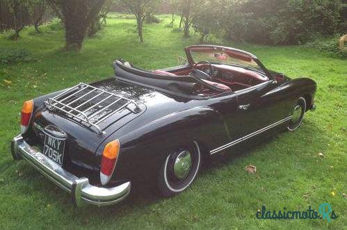 1971' Volkswagen Karmann Ghia photo #5