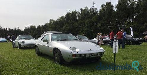 1985' Porsche 928 S2 photo #2