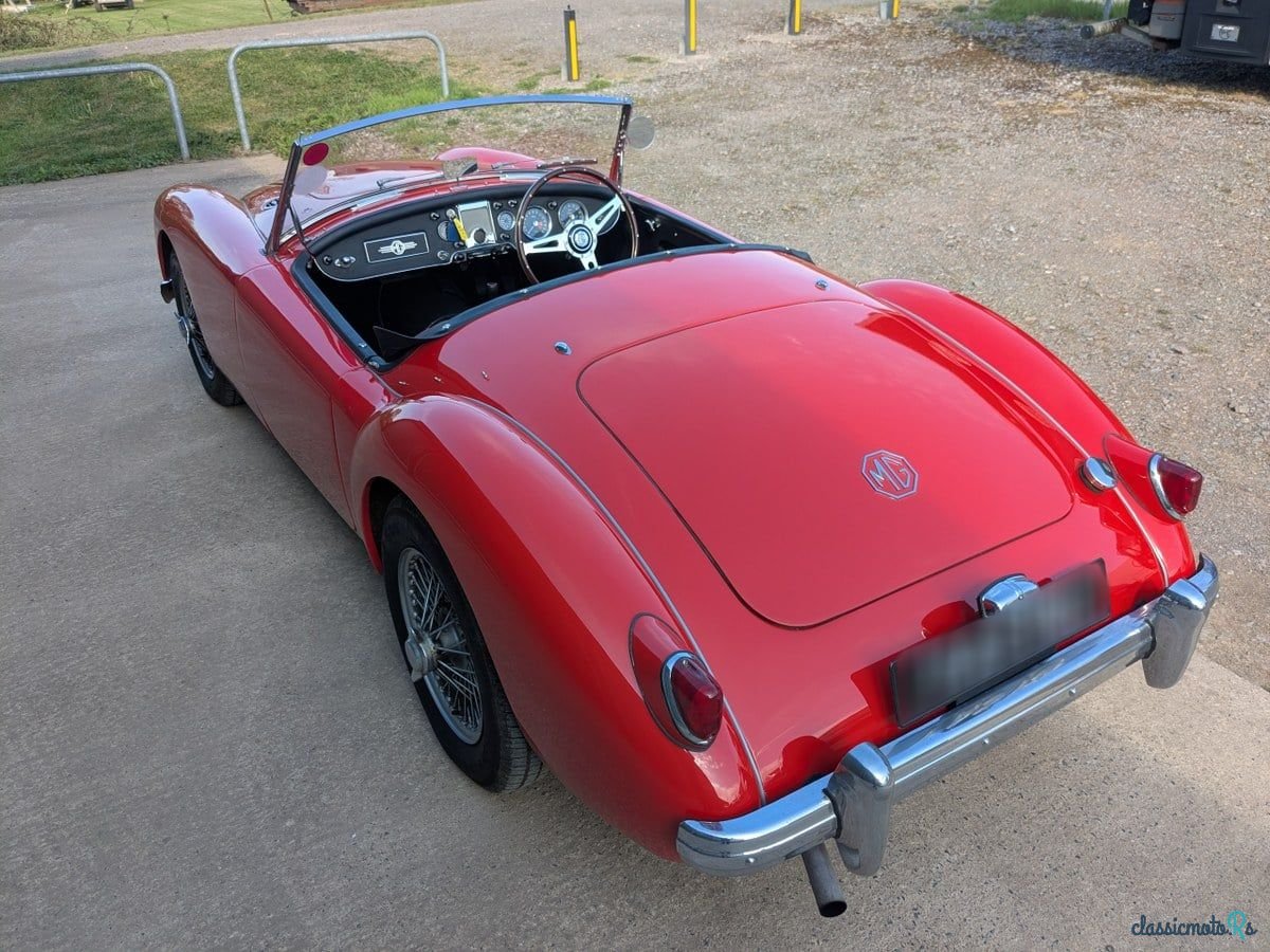 1958' MG MGA photo #4