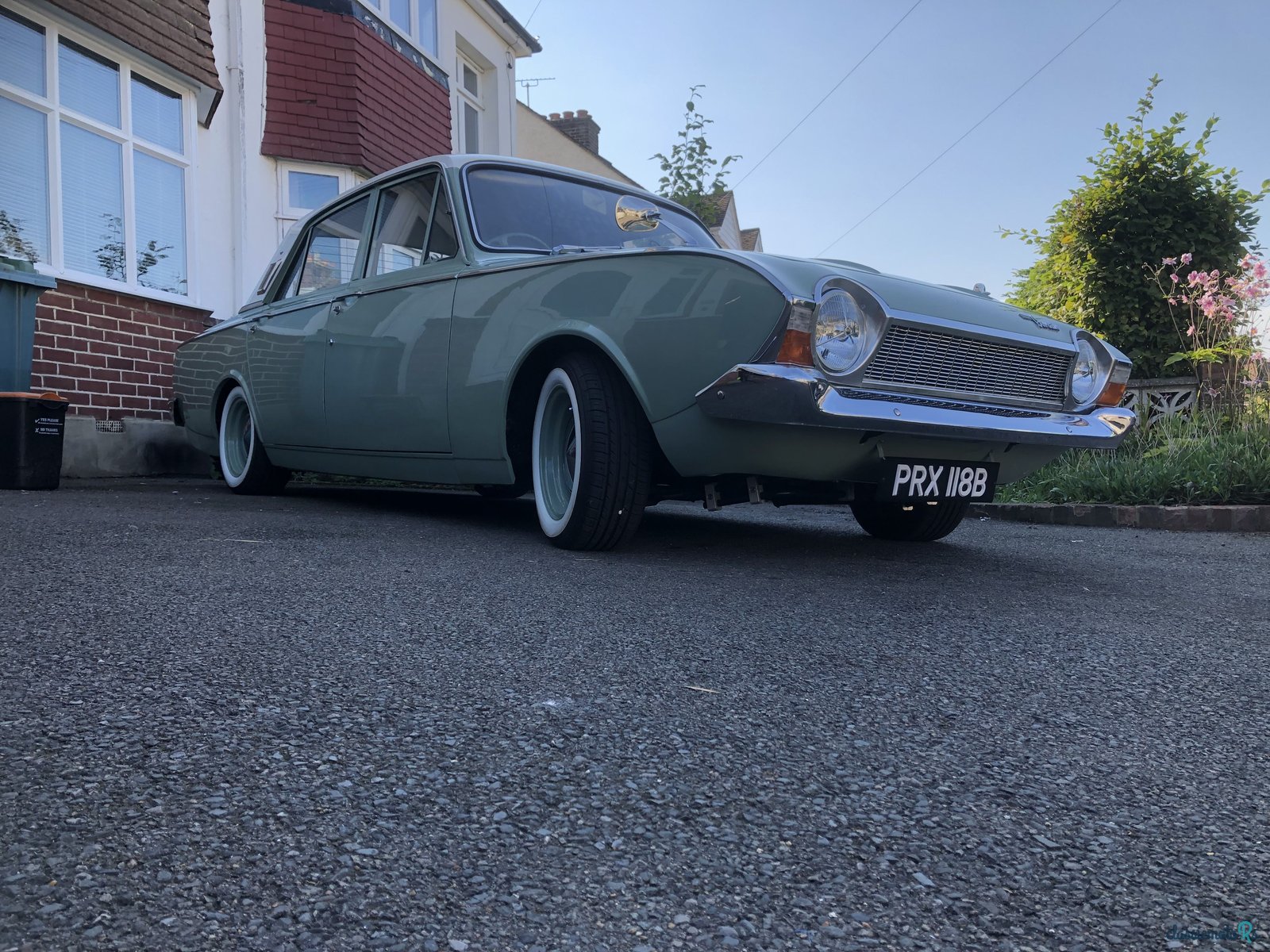 1964' Ford Corsair photo #1