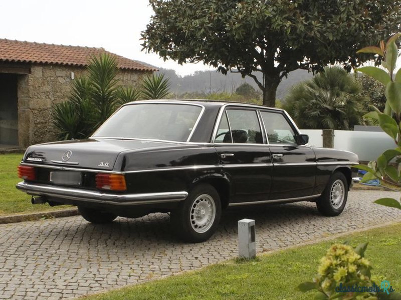 1975' Mercedes-Benz 240 photo #4