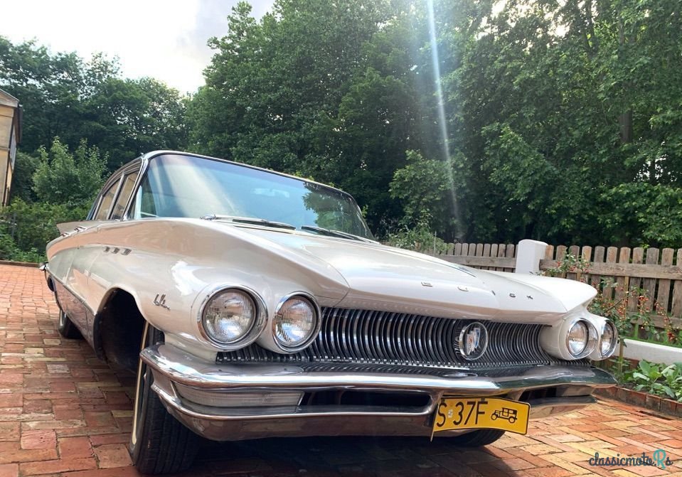 1960' Buick Le Sabre photo #3