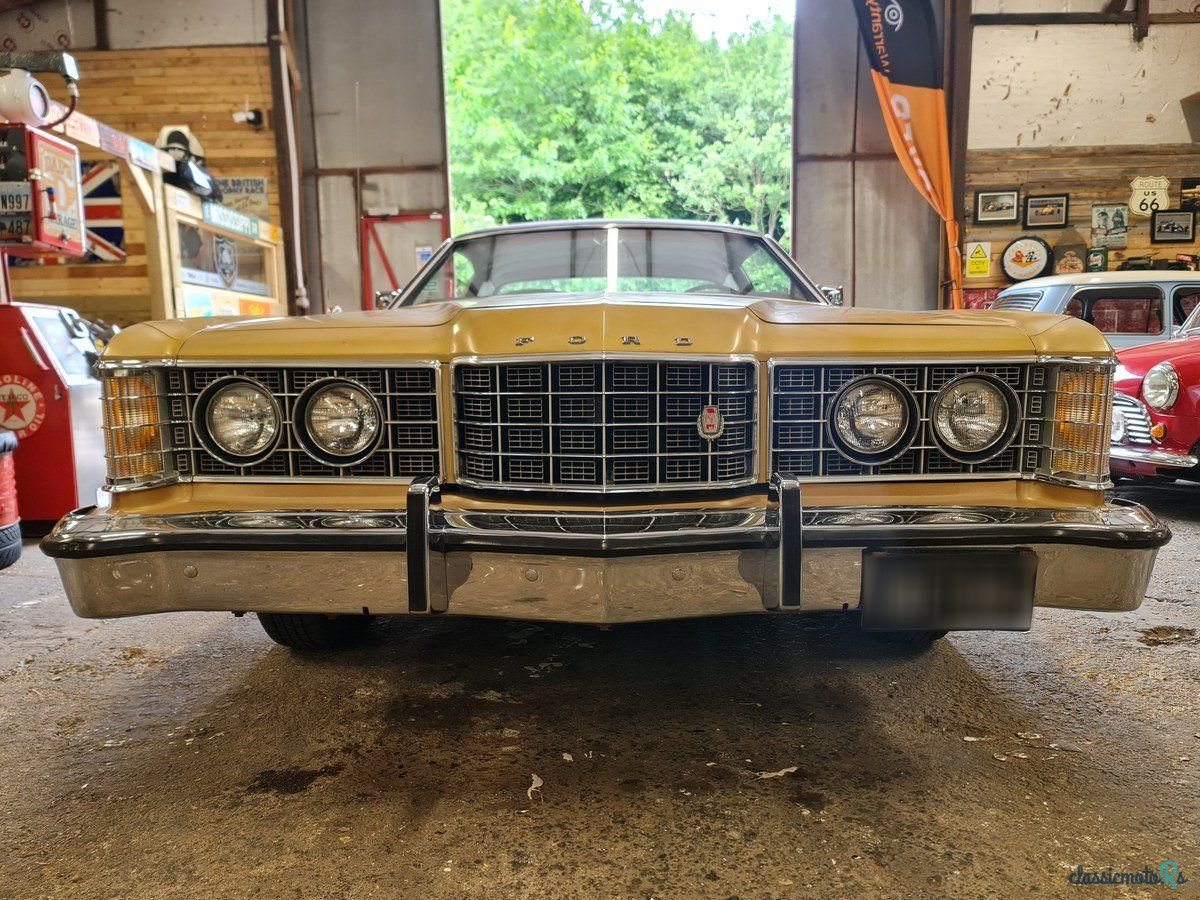 1973' Ford Brougham for sale. Sussex