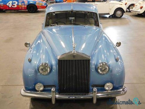 1960' Rolls-Royce Silver Shadow photo #4