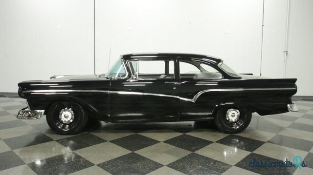 1957' Ford Custom photo #1