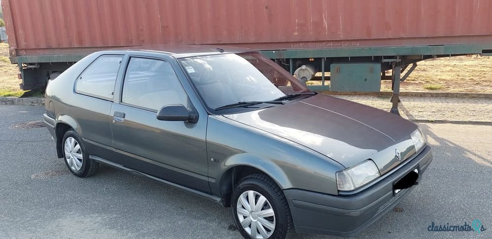 1989' Renault 19 1.2 Rt photo #1