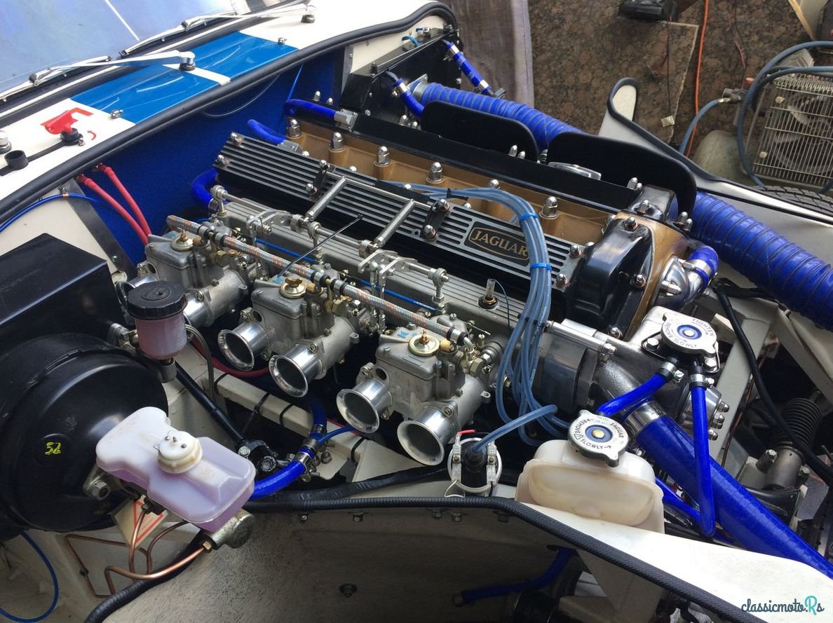 1975' Jaguar E-Type photo #1