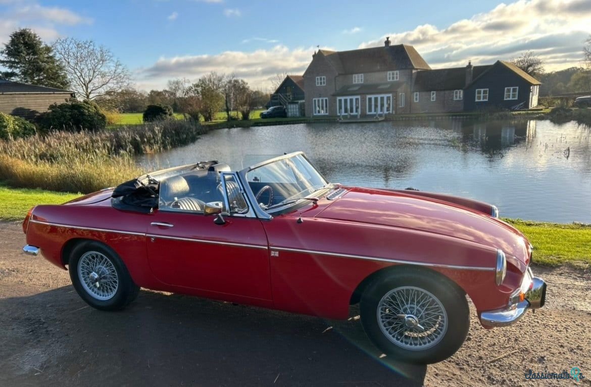 1972' MG MGB photo #3