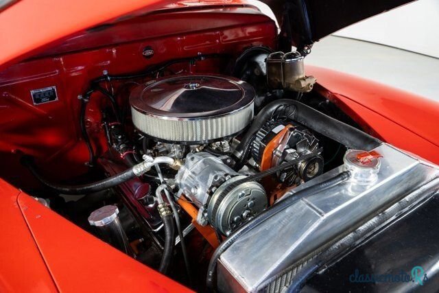 1947' Ford Super Deluxe photo #3