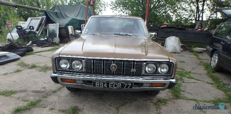 1977' Toyota Crown photo #3