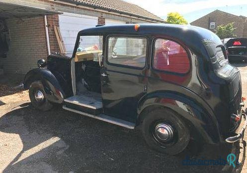 1958' Austin Fx3 Taxi photo #6