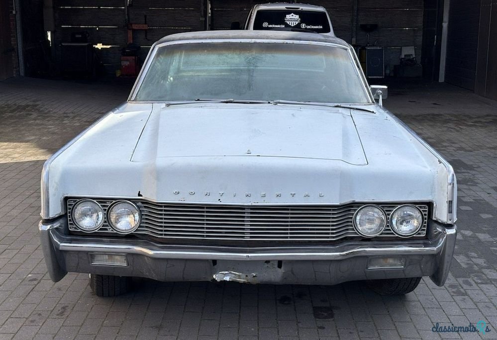 1966' Lincoln Continental photo #2