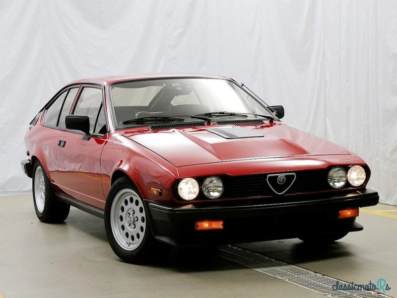 1982' Alfa Romeo GTV-6 photo #1