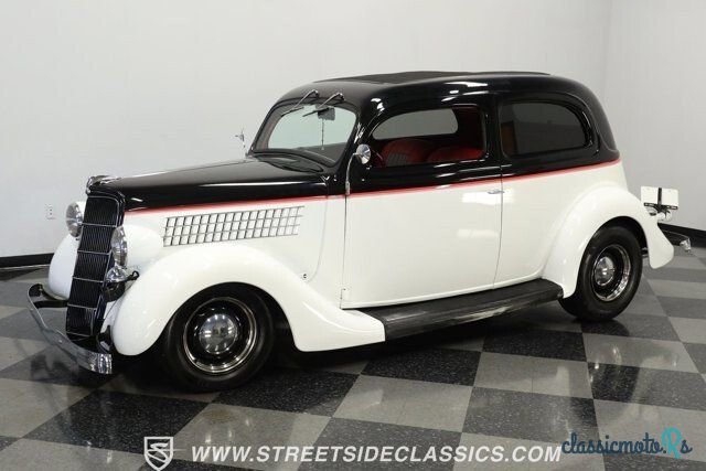 1935' Ford photo #5