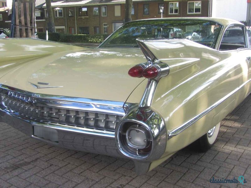 1959' Cadillac Coupe photo #2