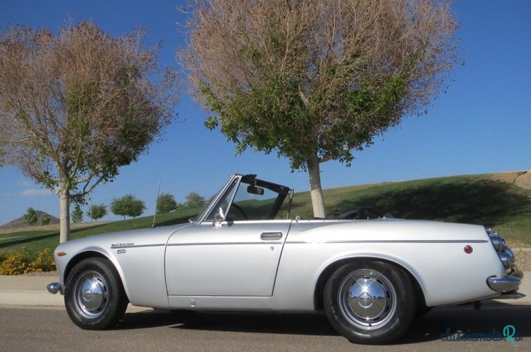 1969' Datsun 1600 photo #2