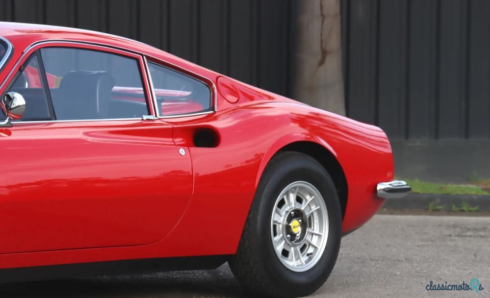 1971' Ferrari Dino photo #2