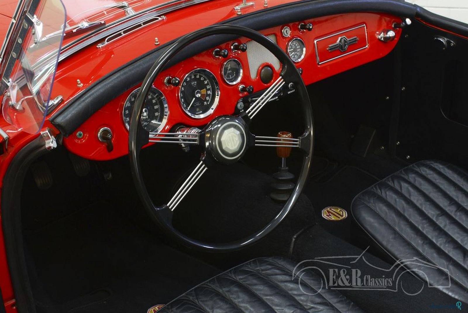 1957' MG MGA photo #2