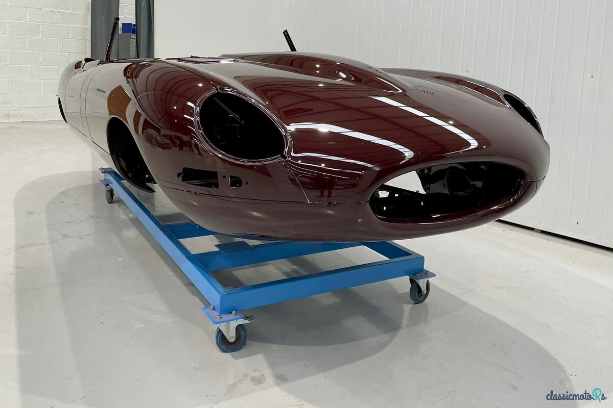 1966' Jaguar E-Type photo #1