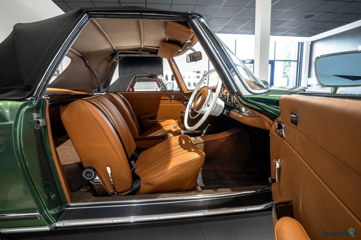 1971' Mercedes-Benz 280 photo #3