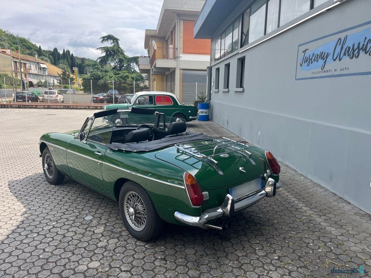 1977' MG MGB photo #3