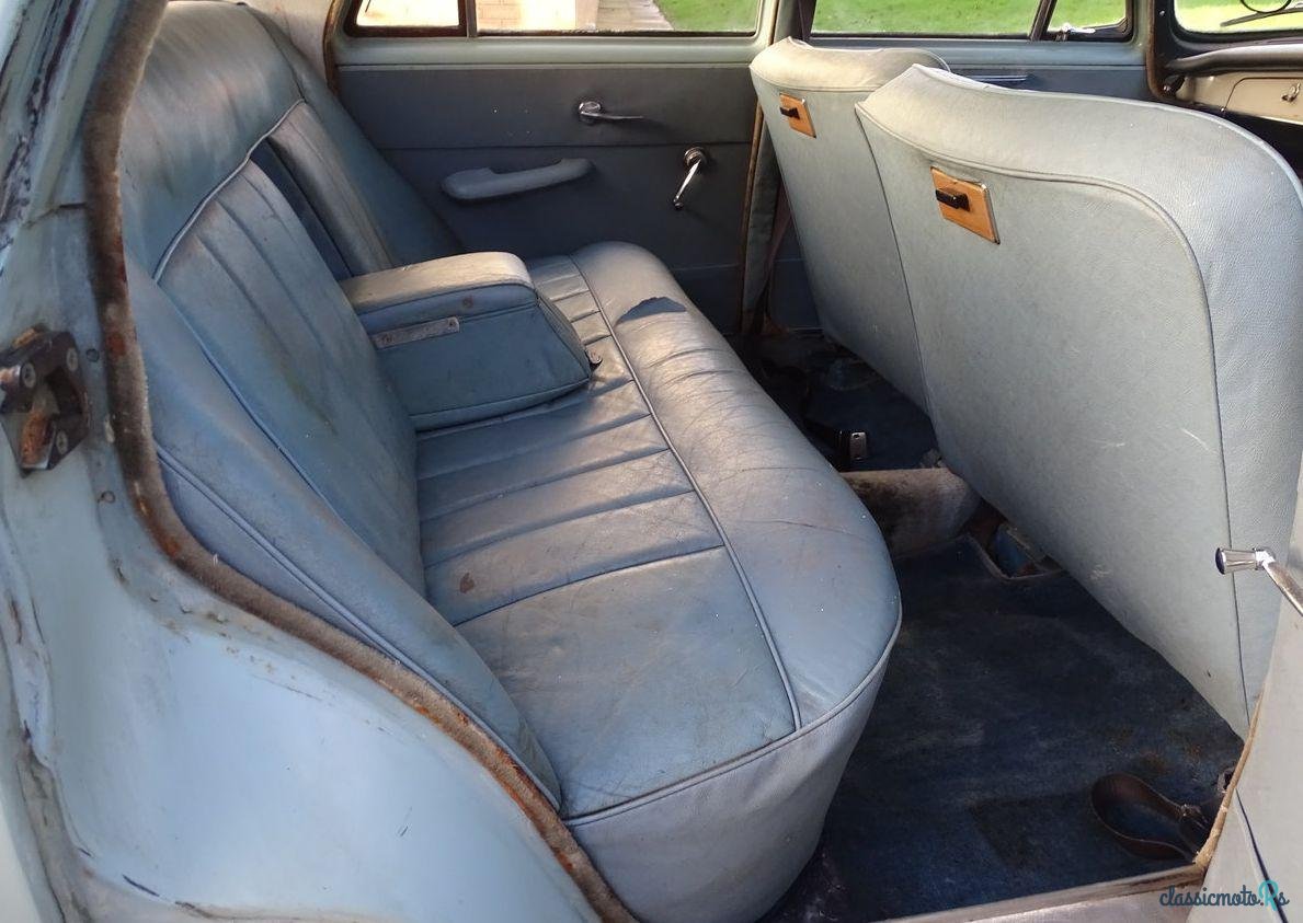 1968' Morris Oxford photo #4