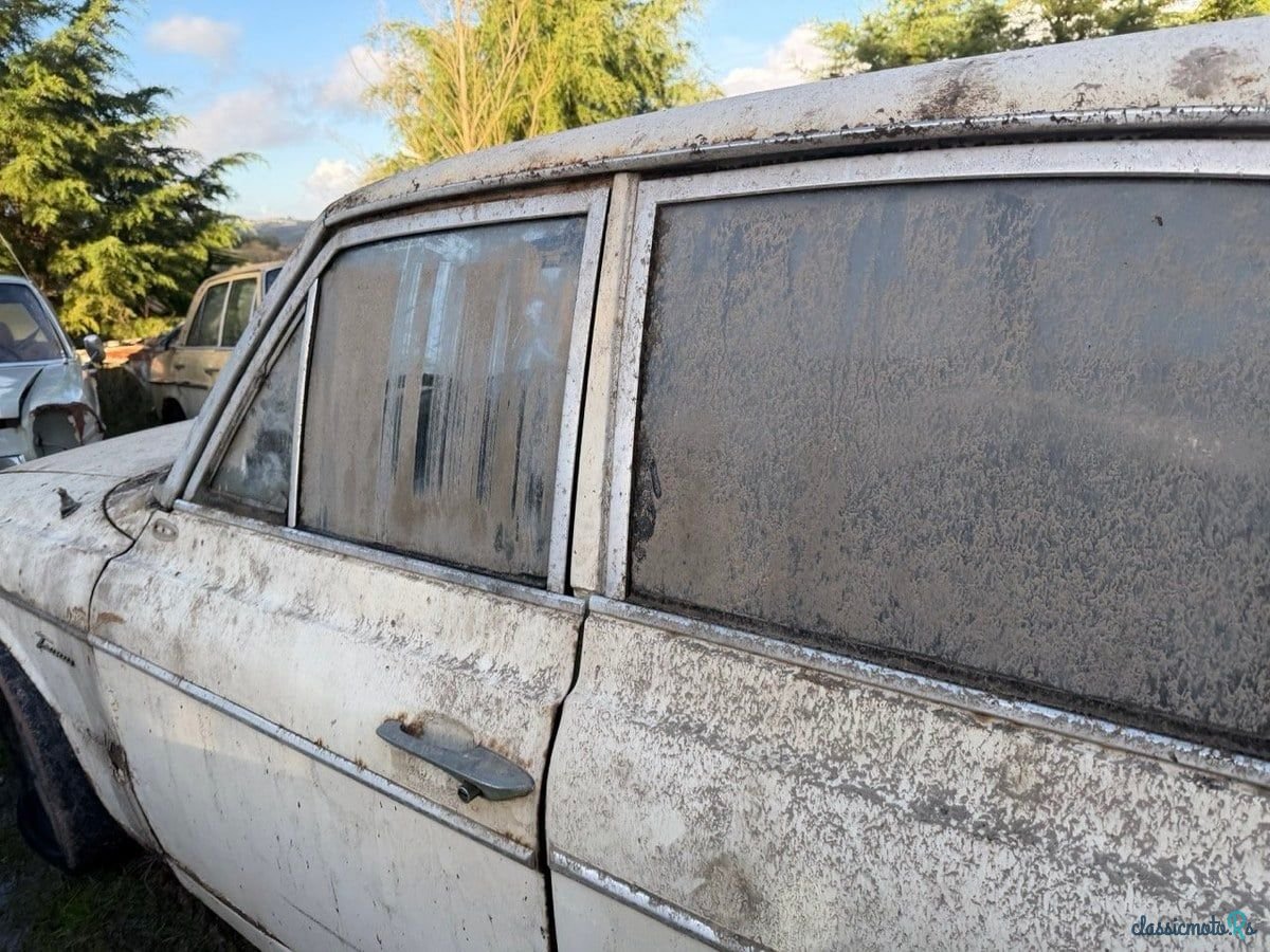 1965' Ford Taurus photo #6