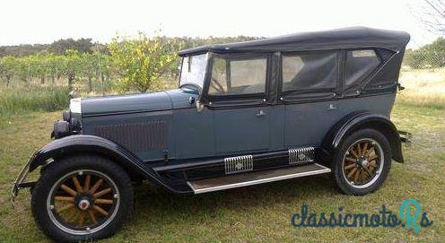 1926' Pontiac 4 Door Soft Top Tourer photo #1