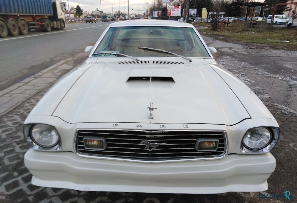 1977' Ford Mustang photo #2