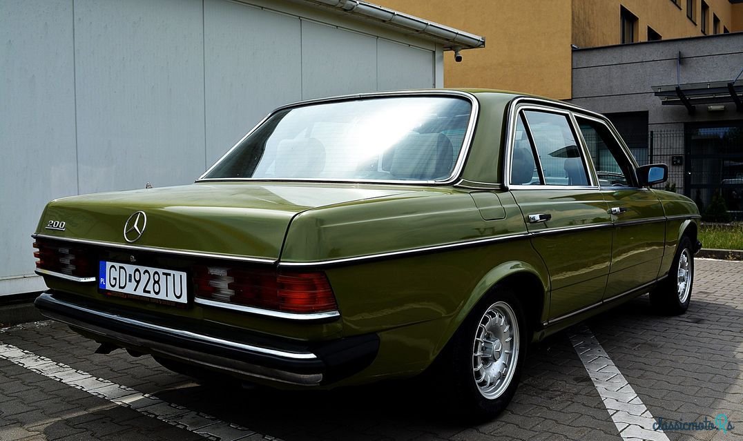 1978' Mercedes-Benz W123 photo #5