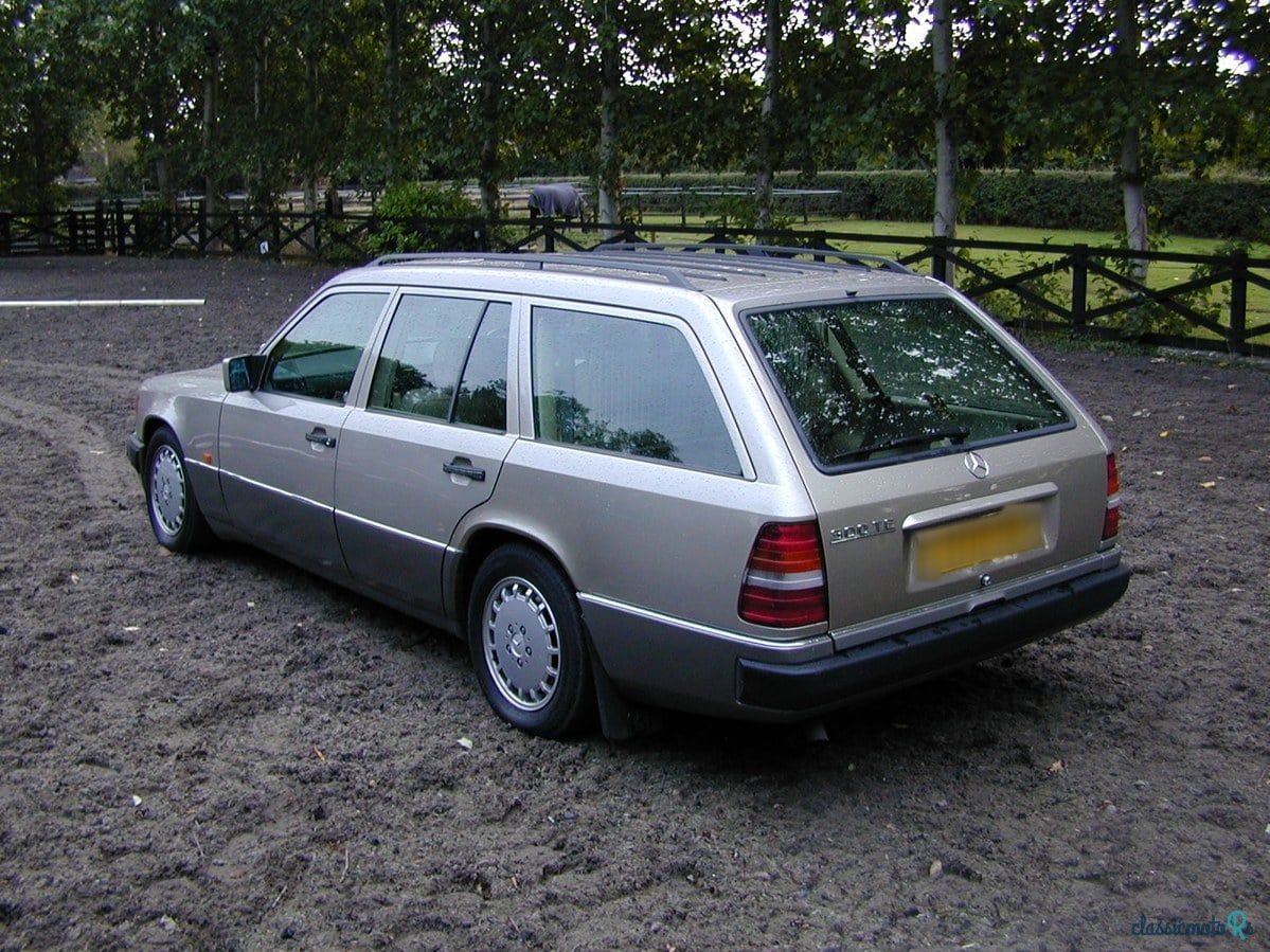 1990' Mercedes-Benz 300 photo #4
