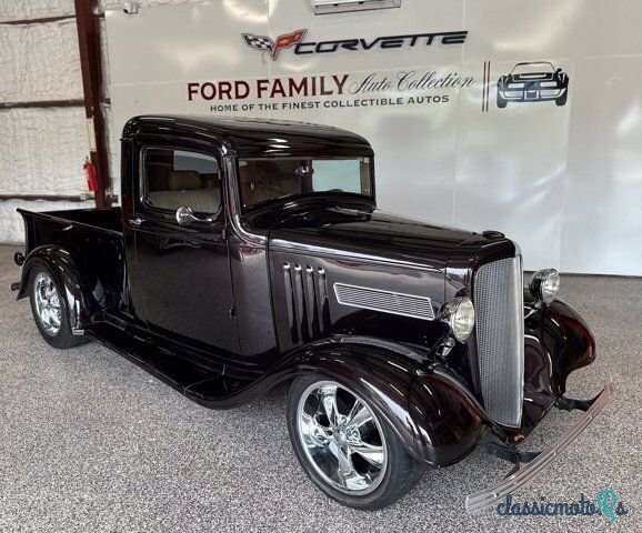 1935' Chevrolet photo #2