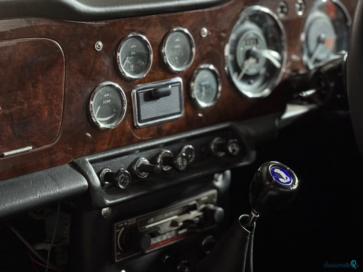 1966' Triumph TR4 photo #6