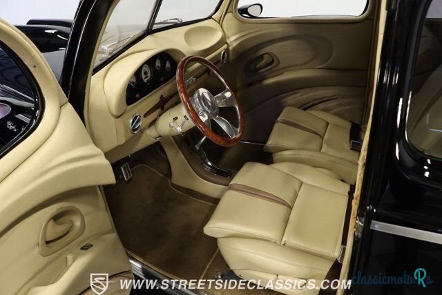 1940' Ford photo #4