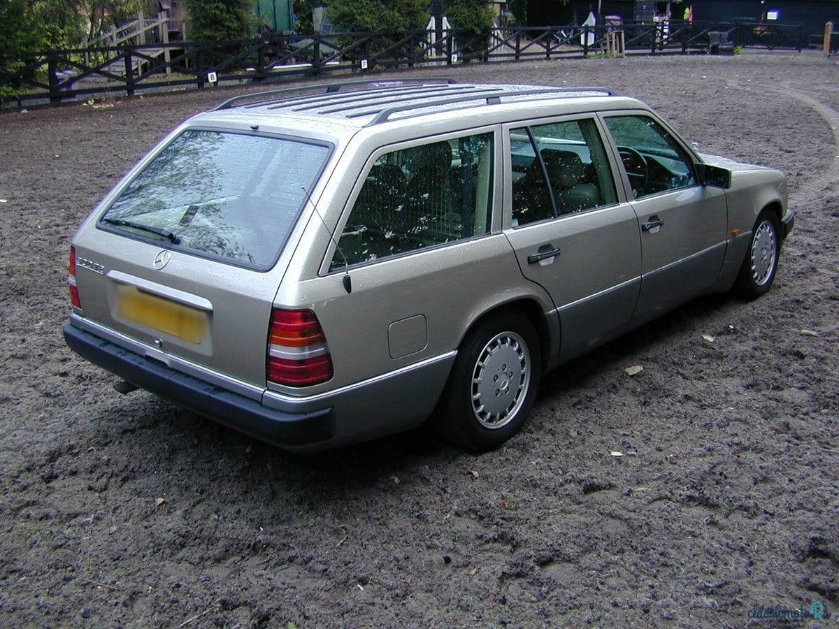 1990' Mercedes-Benz 300 photo #6