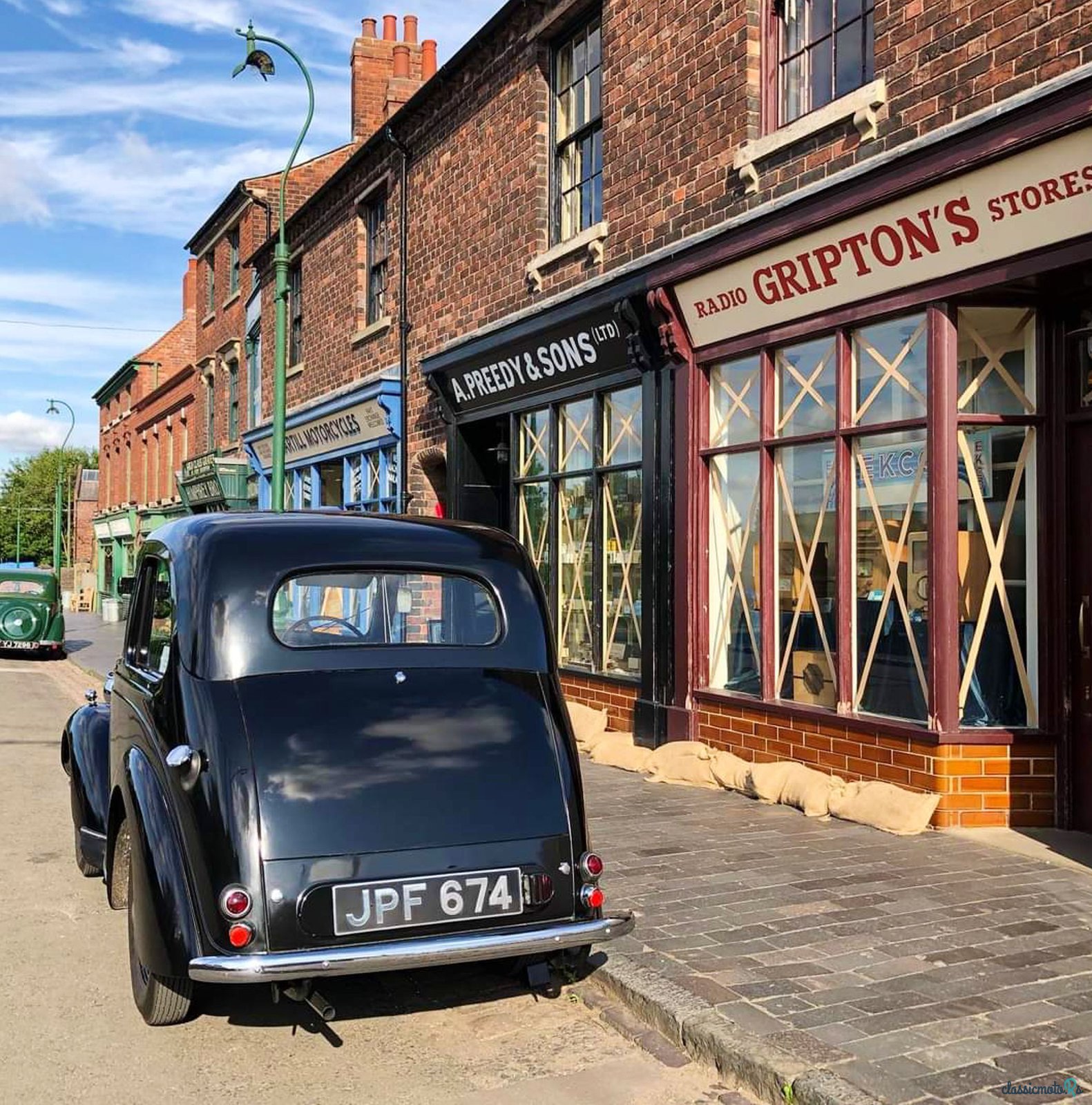 1940' Standard Flying 8 De-Luxe photo #3
