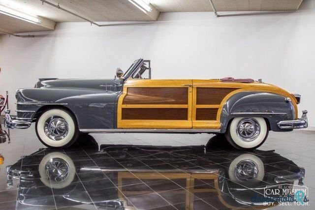 1948' Chrysler Town & Country photo #5