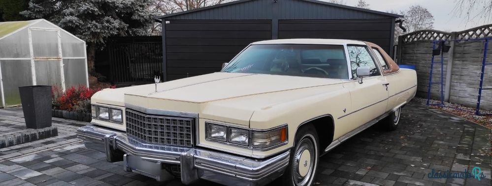 1976' Cadillac Deville photo #2