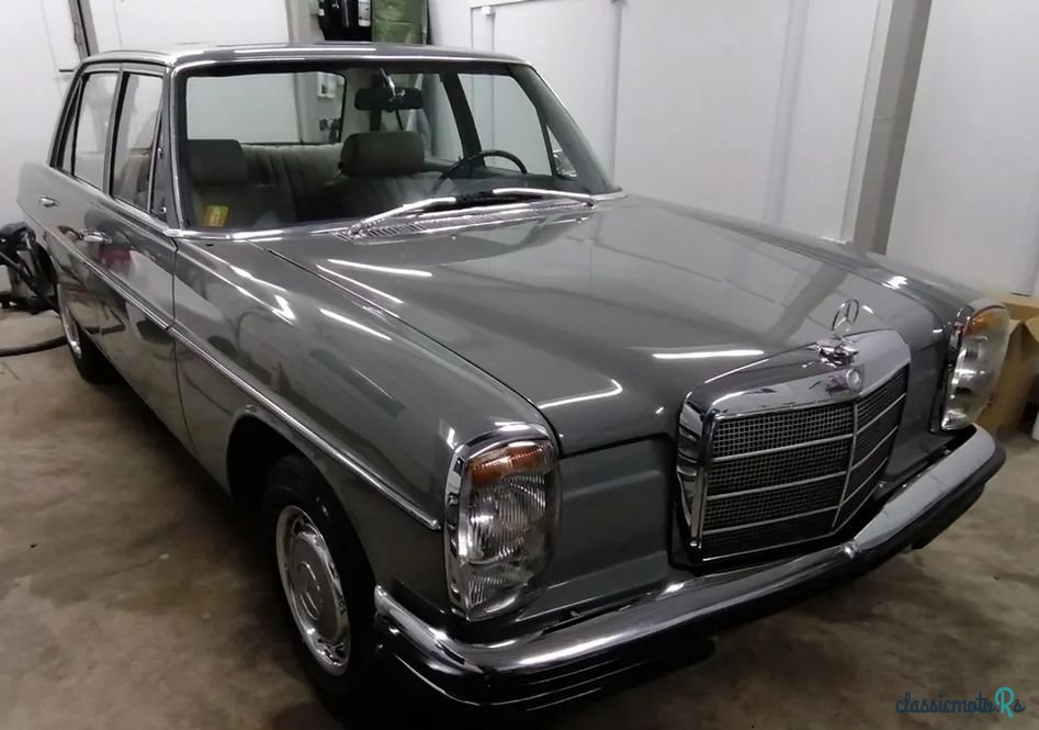 1967' Mercedes-Benz W114 photo #5