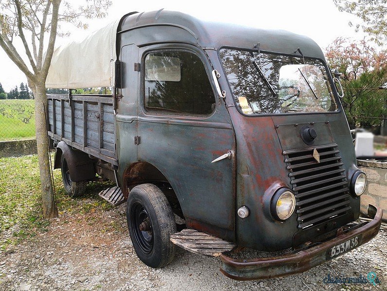 1949' Renault 1000 KGS photo #1