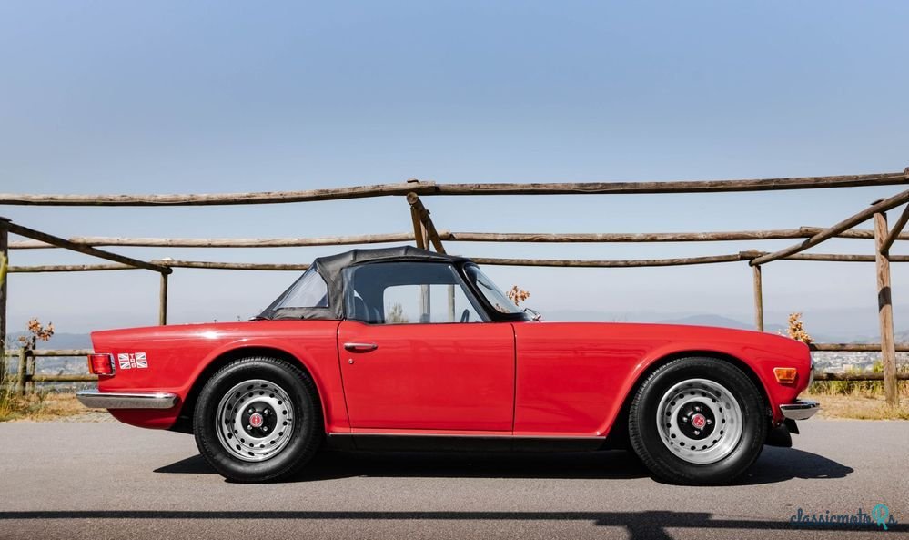 1971' Triumph TR6 photo #5