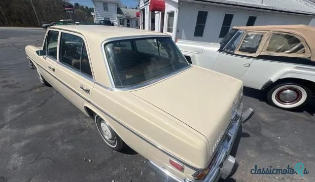 1972' Mercedes-Benz 280 photo #3