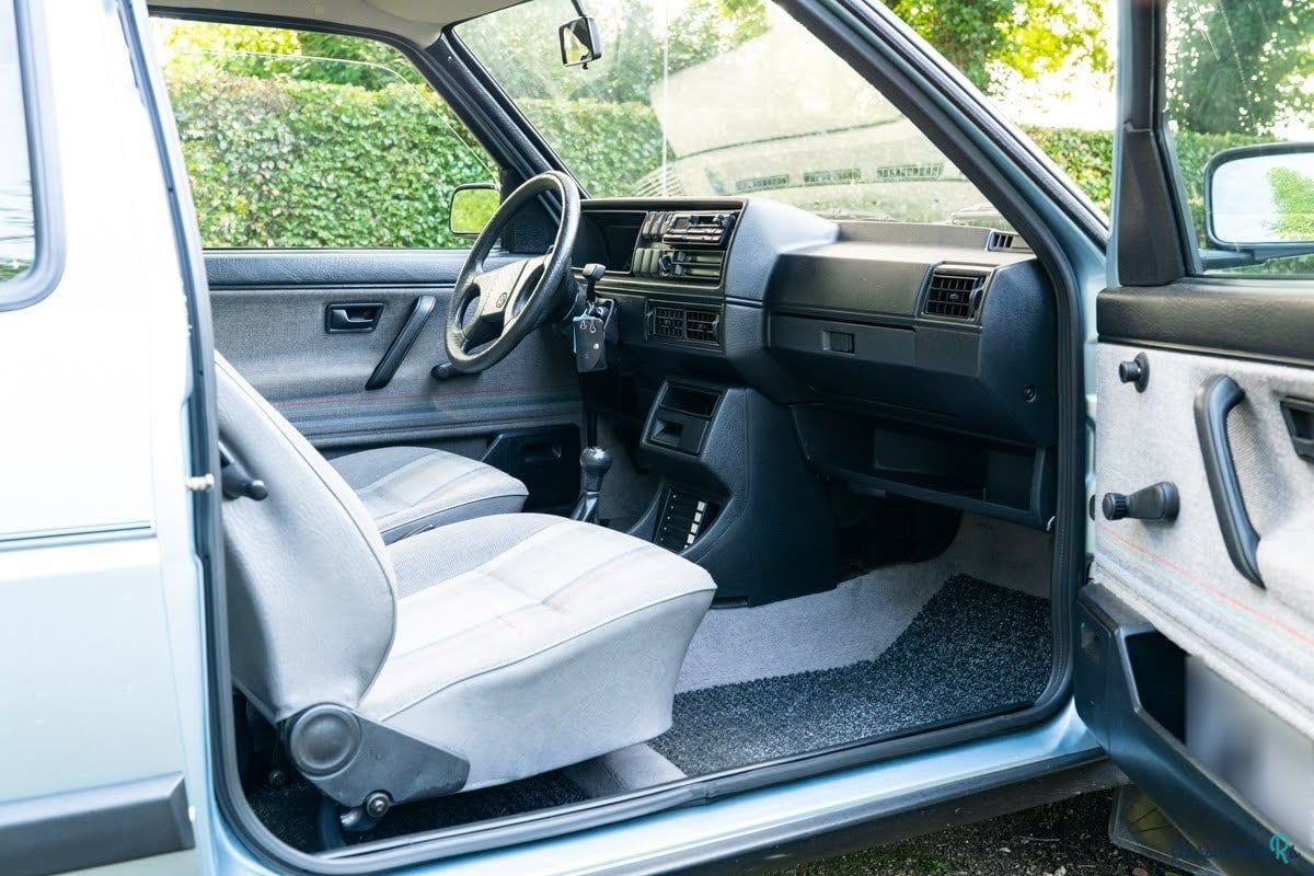 1989' Volkswagen Golf photo #3