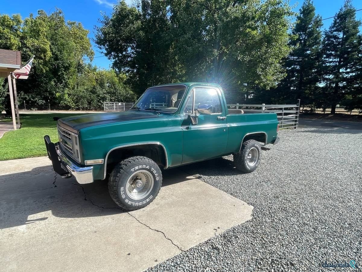 1986' Chevrolet Blazer photo #1