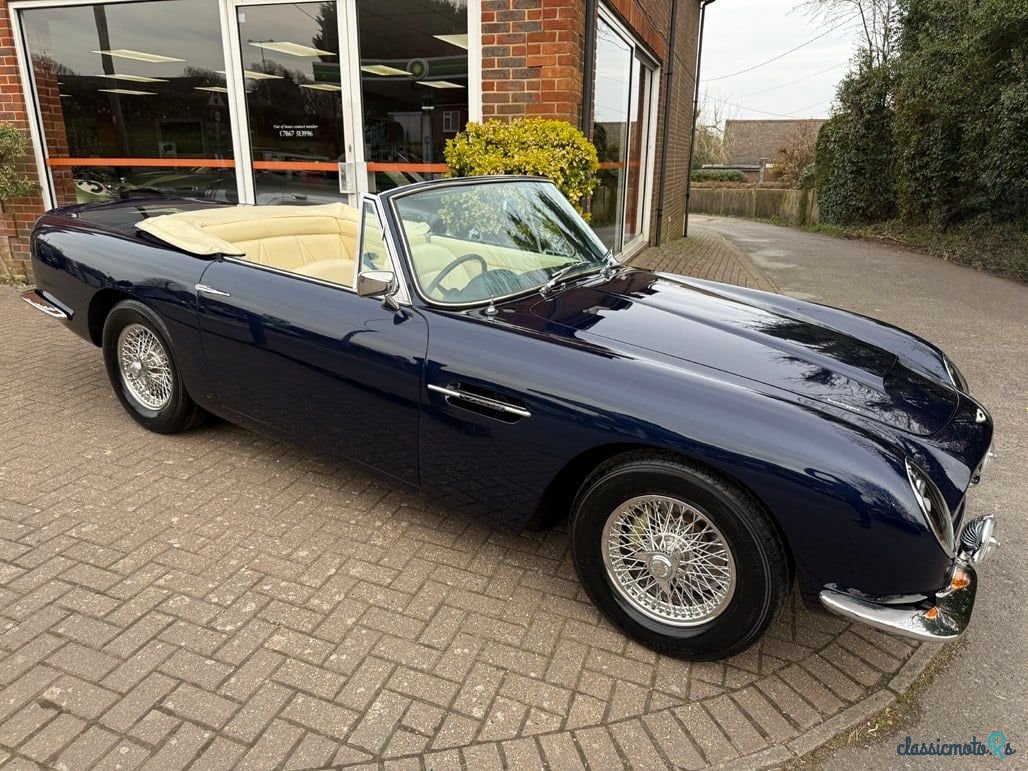 1967' Aston Martin DB6 photo #2