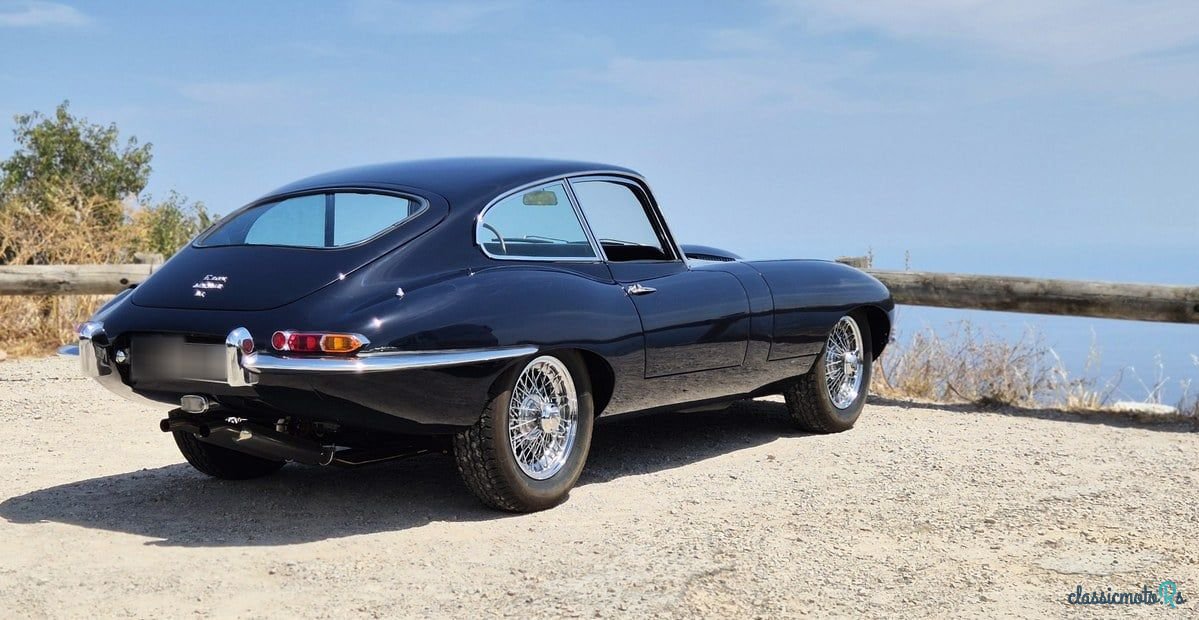 1966' Jaguar E-Type photo #1