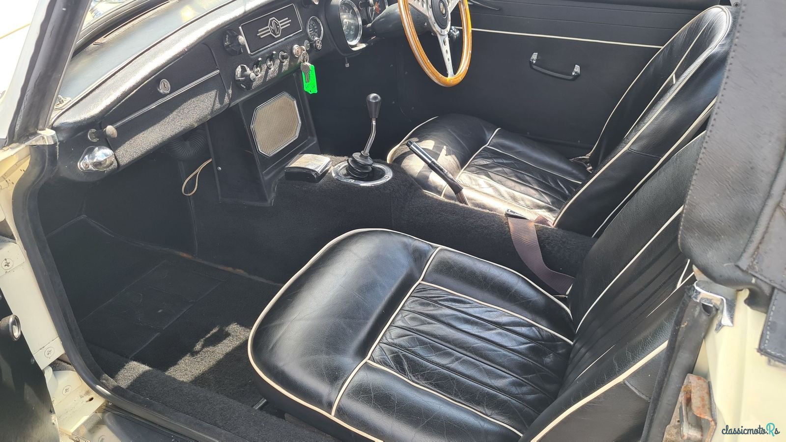 1967' MG MGB photo #3