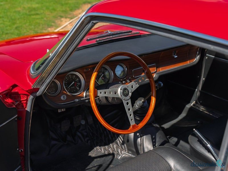 1969' Alfa Romeo Giulia photo #6