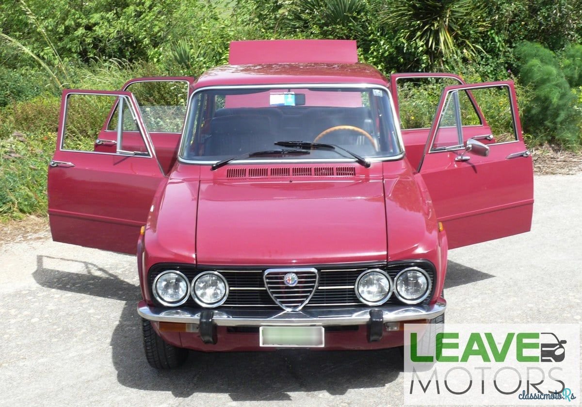 1975' Alfa Romeo Giulia photo #2